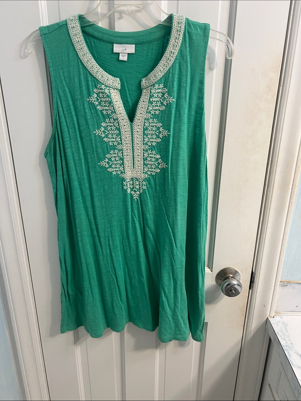J. Jill Green Embroidered Sleeveless Tank Top